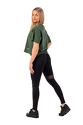 Damen T-Shirt Nebbia  Organic Cotton Loose Fit “The Minimalist” Crop Top 417 dark green