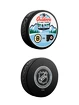 Offizieller Puck des Spiels Inglasco Inc.  NHL Outdoors Lake Tahoe Dueling Philadelphia Flyers vs Boston Bruins